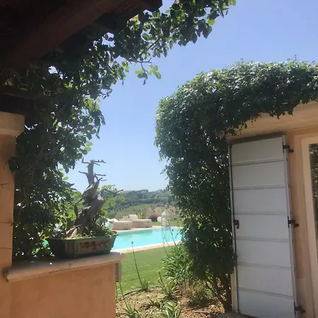 Oda ve Kahvaltı Castel 74
